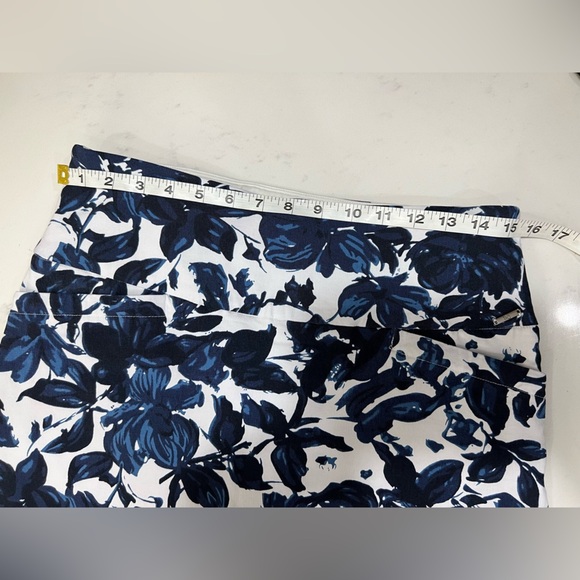 Elegant Blue Floral A-Line Skirt - Picture 7 of 9